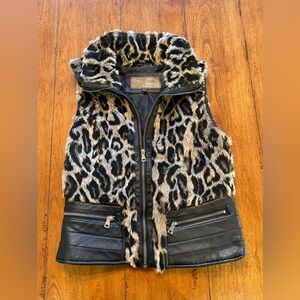 Awesome Ci Sono Animal Print Vest.  Great style with jeans, skirts.  S.
